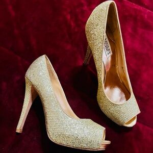7.5M | Badgley Mischka Humbie | Gold
4” Heels